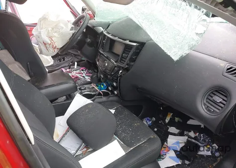 2018 Nissan Pathfinder S z USA, uszkodzony, nr VIN 5N1DR2MM1JC660348